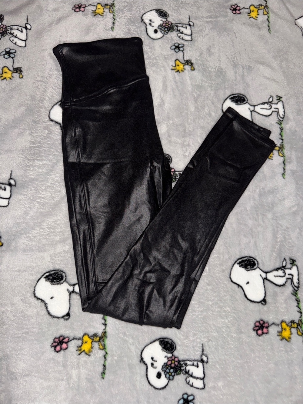 SPANX Faux Leather Leggings - Picture 5 of 7